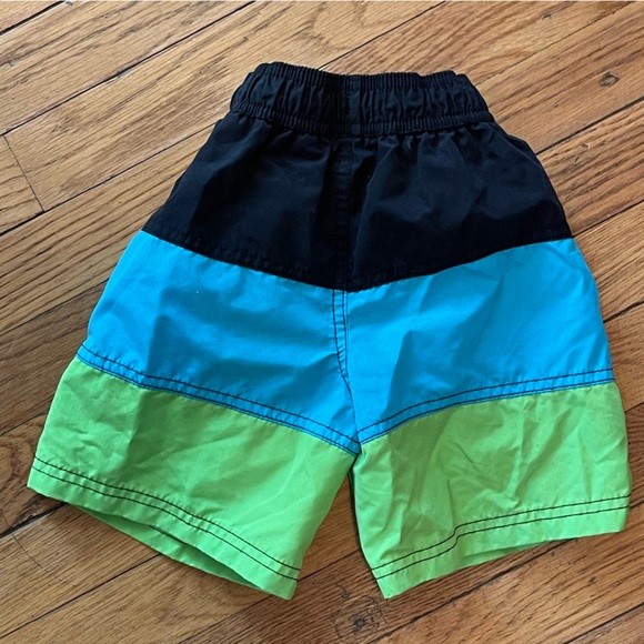 iXtreme Swim Trunks, Size 3T - Picture 4 of 4